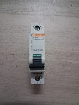 Merlin Gerin Multi 9 C60 B30A Circuit Breaker