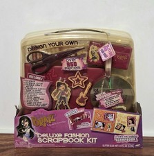 RARE 2007 Bratz Scrapbook Kit w/CAMERA & CD-ROM SCRAPBOOK 