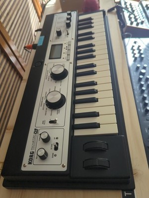 Korg Microkorg XL 37-Key Analog Modeling Synthesizer Keyboard Musikinstrumente