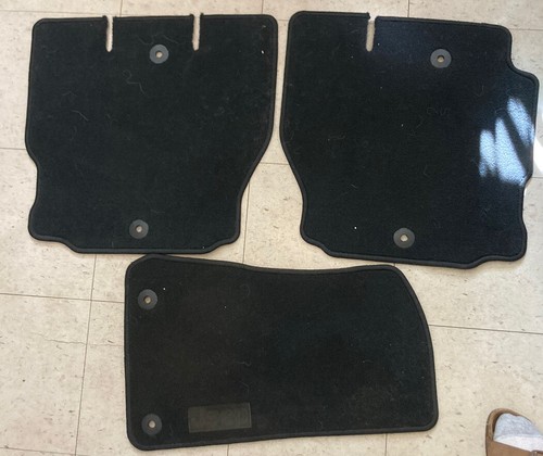3 OF 4 Piece Chrysler Jeep Wrangler JL Floor Mat Set Black OEM 49212G 6BR85TX7AB - Picture 10 of 12