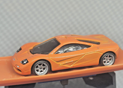 Hot Wheels McLaren F1 Orange CUSTOM MADE REAL RIDERS BB13-719 - Picture 8 of 20