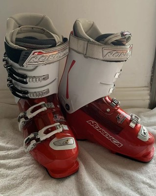 pre ski boots