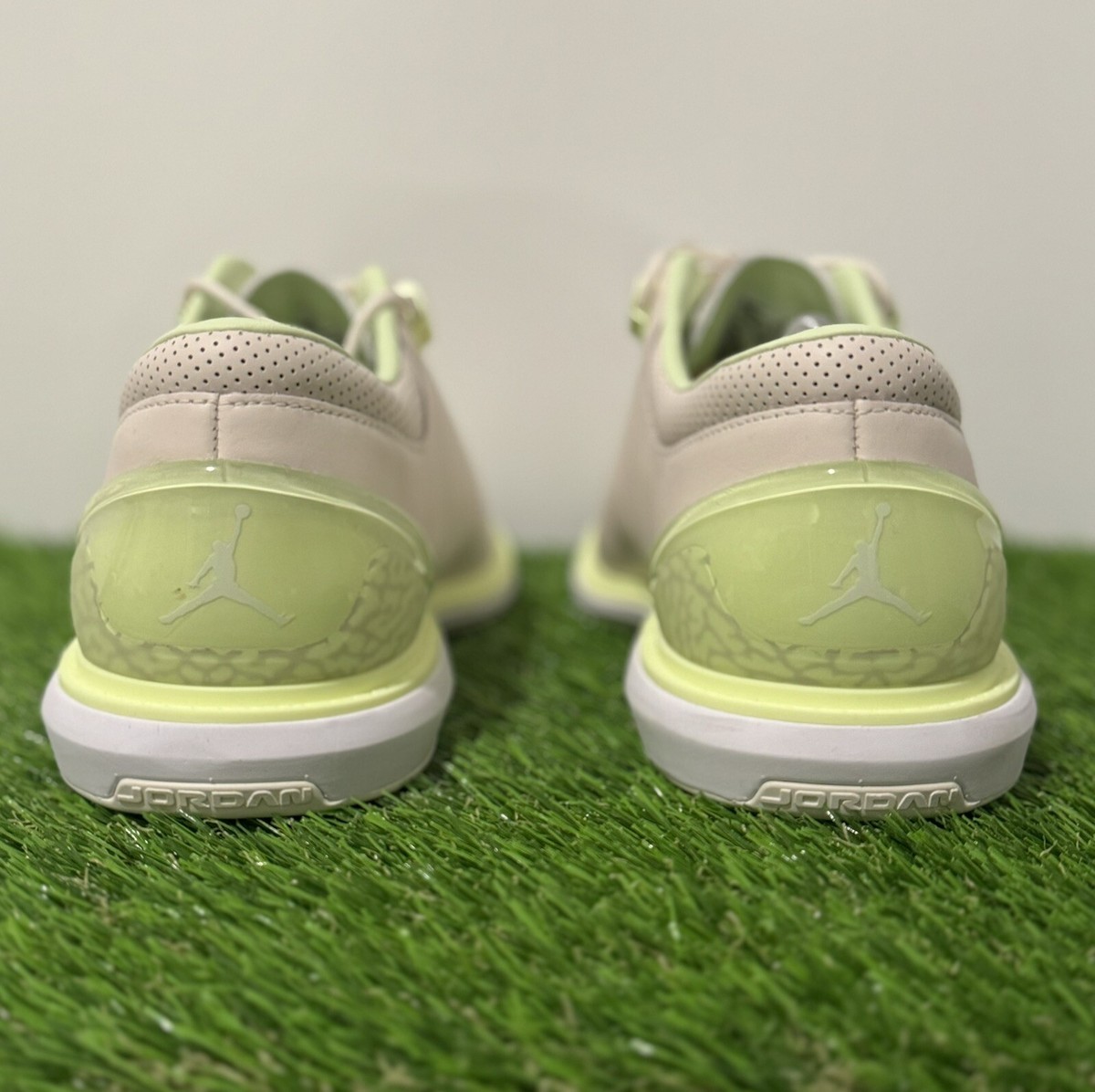 Men’s Size 11.5 Air Jordan ADG 4 Golf Shoes Phantom Volt DM0103-003 NEW Amazon.com | NIKE Jordan ADG 4 DM0103-003 Phantom/White  main image 3