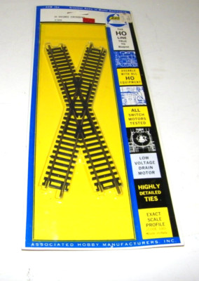 NEW Vintage HO scale track AHM 30 Degree Crossing #2556 sealed Package Code 100