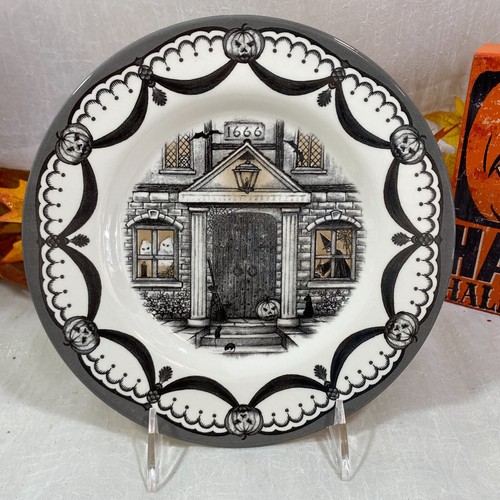 Royal Stafford Inglaterra Halloween Casa Embrujada Bruja Juego de 4 Nuevos - Imagen 3 de 8