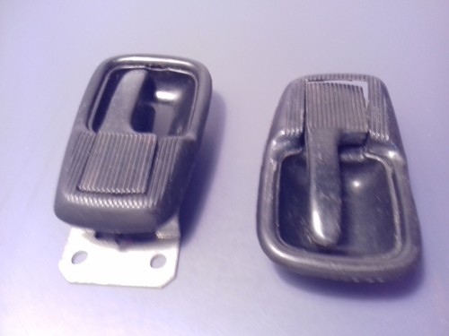 VW Classic Beetle 1968on x2 Door Pull Openers + Surrounds Left + Right Black OEM - 第 7/15 張圖片