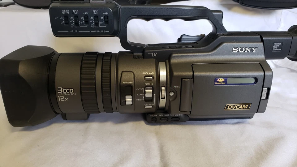 Sony DSR-150P MiniDV Digital Camcorder - Image 3 of 4
