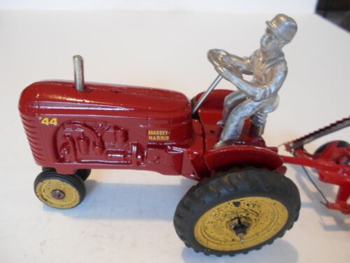 Custom 1950 King 1:16th Scale Massey-Harris 44 Tractor w/Sickle Bar Mower, Used - Picture 3 of 19