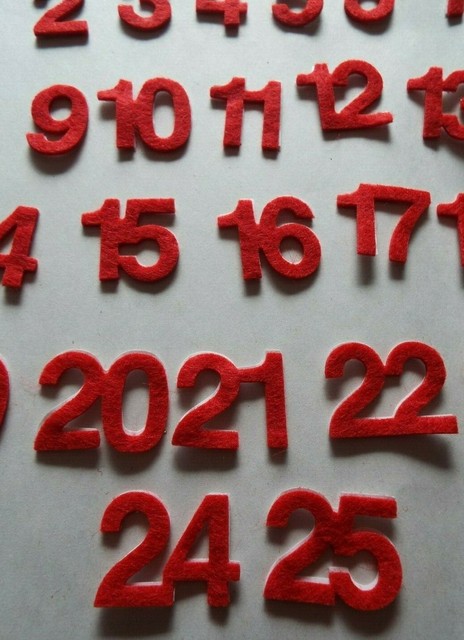 simply-creative-self-adhesive-red-felt-advent-calendar-numbers-1-25