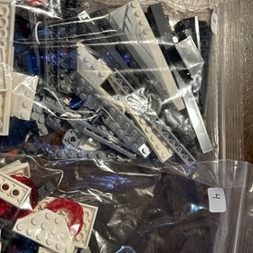 LEGO DC Comics Super Heroes: Darkseid Invasion (76028)- Incomplete - Read