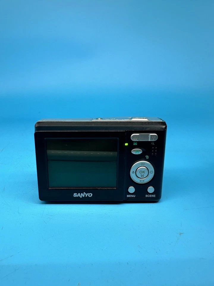 Sanyo VPC-S770EX 7.1MP Digital Camera, Black - Tested - Image 4 of 4