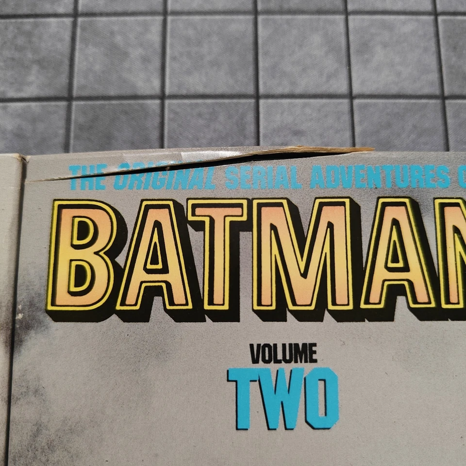 Batman Vol. 1 + 2 - Original TV Serial Series - B&W - (VHS, 1943) - EXCELLENT Foto 2 de 4