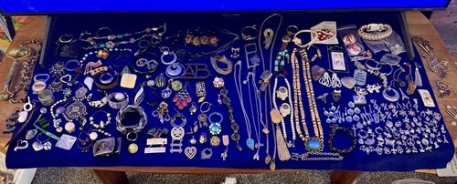 Large Vintage Costume Jewelry Lot Earrings Necklaces Brooches Charms Beads