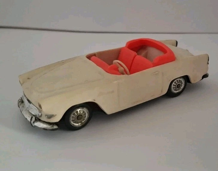 COLLECTION DE 90 Voitures Minicars. Anguplas. Métal Et Plastique. Vers