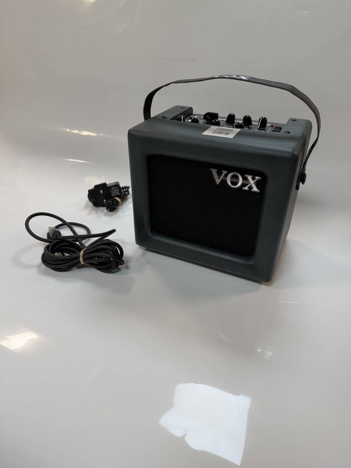 VOX Mini3 Portable Guitar Amp Amplifier + Power Supply & Guitar Lead