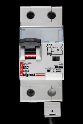 LEGRAND 32 AMP CURVE B 6kA 30mA DOUBLE POLE RCBO TYPE AC 07736 077 36
