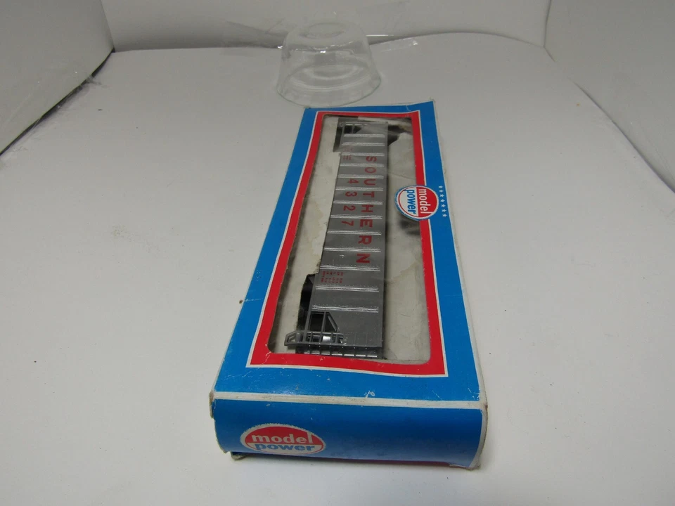 Pre-Owned MODEL POWER HO SCALE: SOUTHERN #4327 OPEN HOPPER, SILVER, VINTAGE (1b) - Image 3 of 3