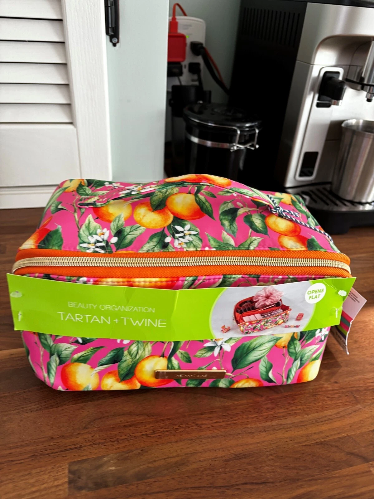 NWT Tartan + Twine toiletry make-up bag organizer