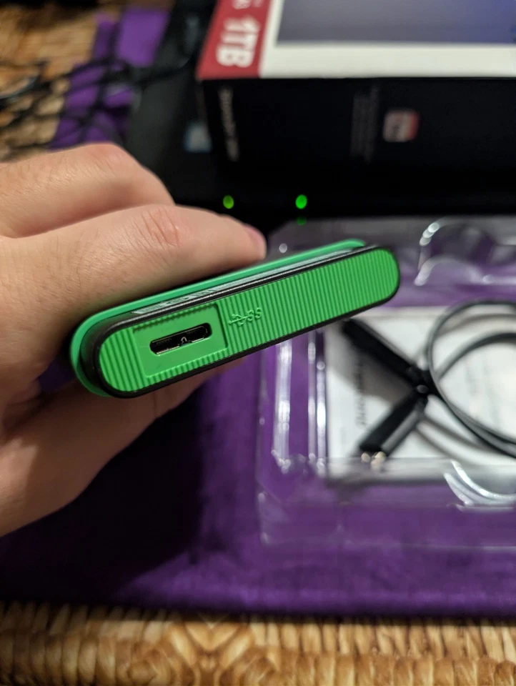 Transcend StoreJet 25M3 Portable Hard Drive 1TB, USB 3.1, please read descripton - Image 4 of 4