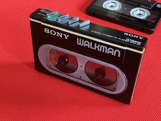 SONY WALKMAN カセットプレーヤー WM-20 SONY WM-20 Cassette Player Walkman Compact lightweight Vintage