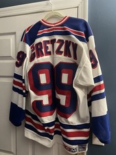 Wayne Gretzky Rookie Cards Checklist and Hockey Memorabilia Guide 80