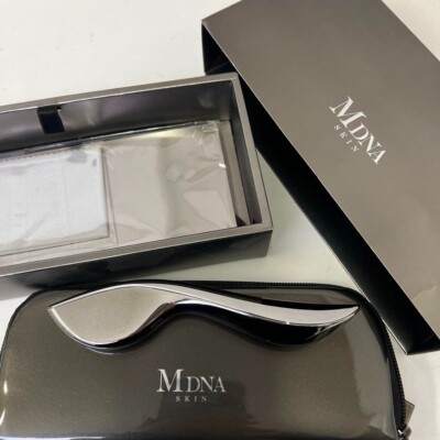 MDNA SKIN MAGNETIC FLOW w/Box Face care,Facial beauty device From Japan