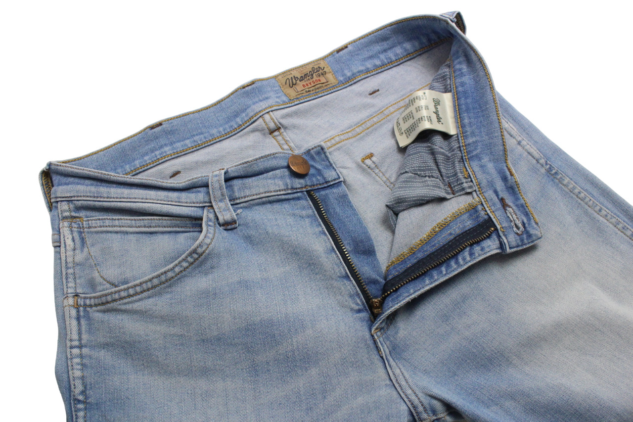 WRANGLER Bryson Jeans Men's W30/L34 Whiskers Light Slim Fit Denim Blue thumbnail 4