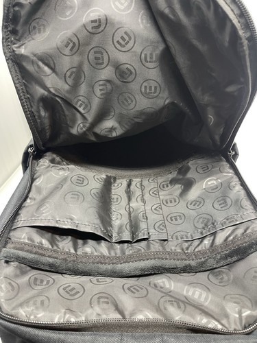Travis Mathew Zaino/Borsa da Viaggio per Laptop Nero - Foto 6 di 8