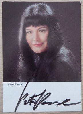 Autogramm deutsche Chansonsängerin und Hörfunkmoderatorin Petra Pascal (103671)