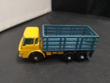 W315-MATCHBOX LESNEY No4D DODGE STAKE TRUCK.BLUE STAKES