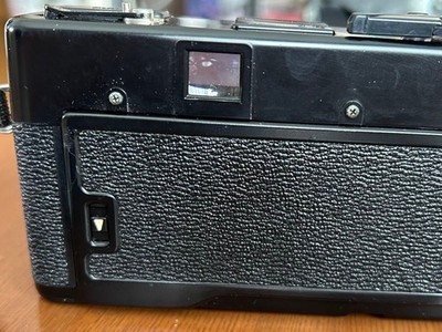 Yashica 35mm Film Camera with 38mm f/2.8 Lens, Clean, Used | eBay