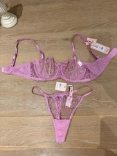 Boux Avenue UK - Underwired Bra And Thong