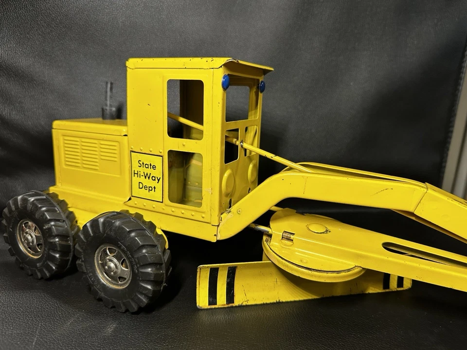 VINTAGE - Tonka Road Grader No. 12 State Hi-Way Dept Pressed Steel - Image 4 of 4
