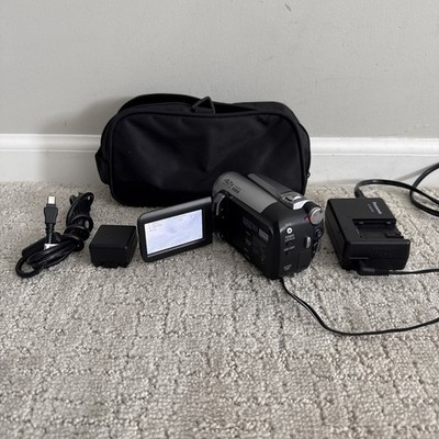 Panasonic SDR-H40P 40GB Hard Drive Video Camcorder Camera BUNDLE TESTED VGC