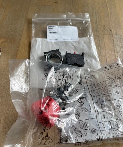 SPRECHER + SCHUH D7M-MT44MX01 40MM TWIST TO RELEASE RED STOP BUTTON D7M-MT44 NEW - Picture 2 of 6