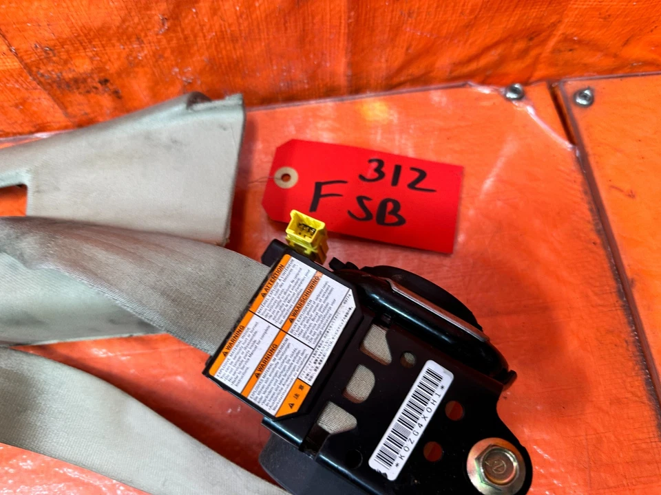 04-05 ACURA TSX - CINTURONES DE SEGURIDAD DELANTEROS IZQUIERDO Y DERECHO - COLOR TOSTADO - FÁBRICA ORIGINAL #312 Foto 2 de 4