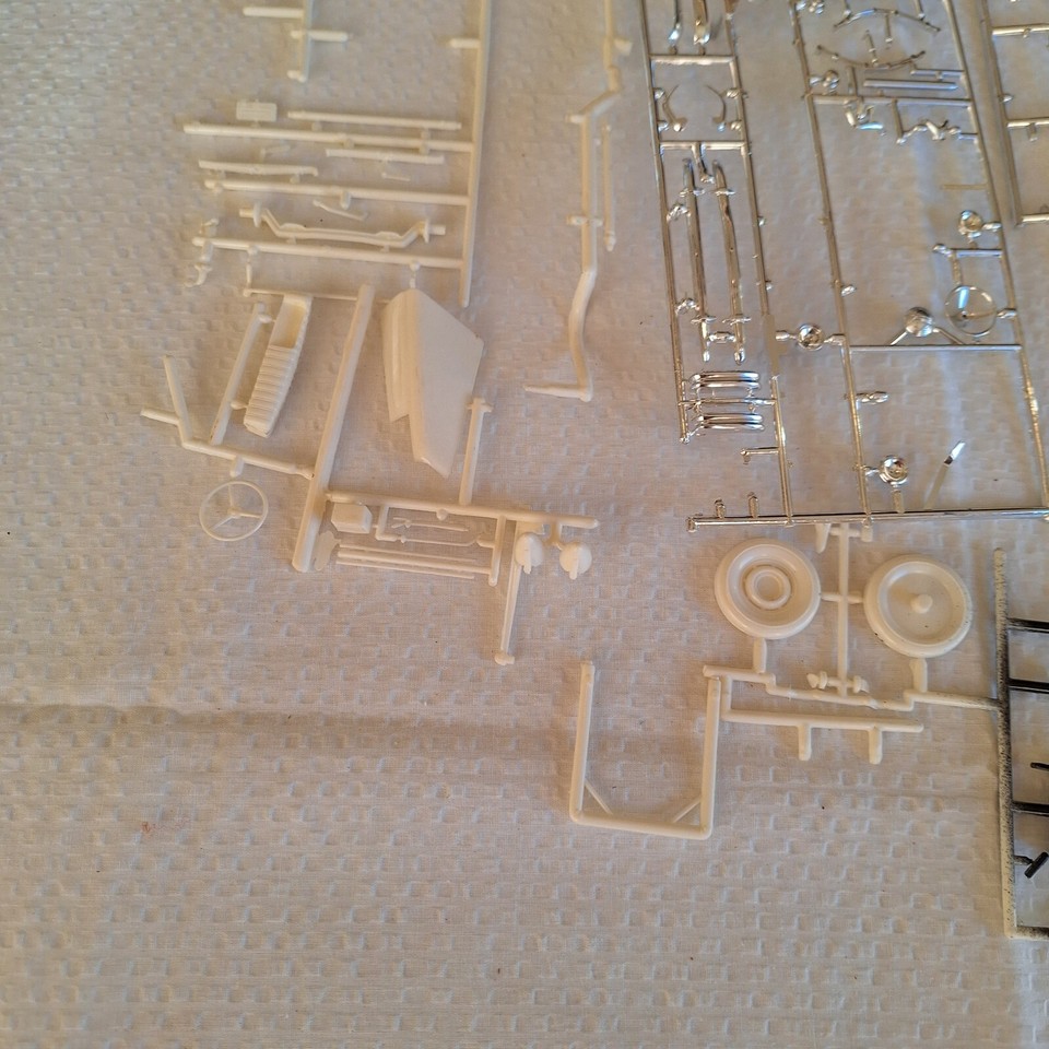 AMT model car kits 1937 chevy convertible modelT141 eBay