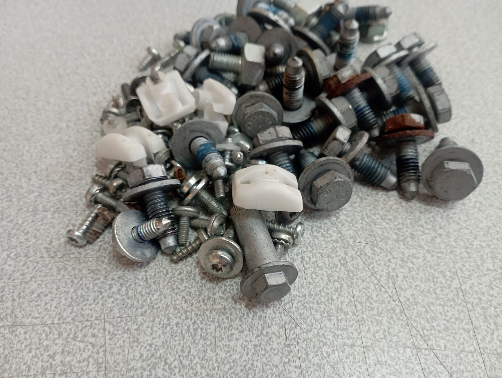 Lot vis visserie pied support maintien Four micro-onde Samsung MW82W