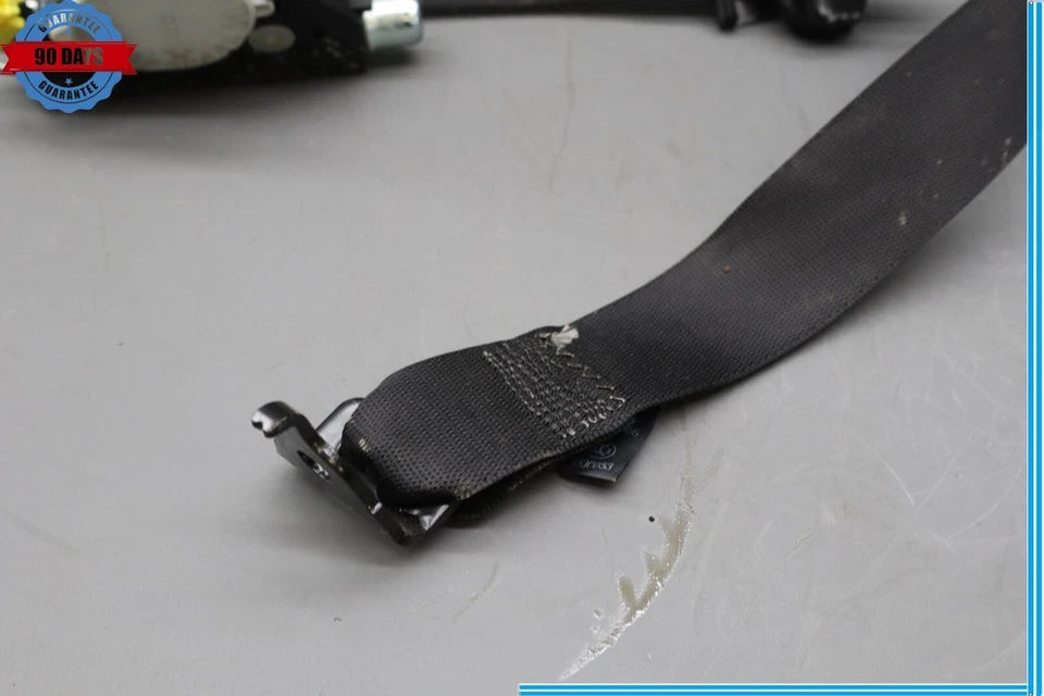 06-12 Cinturón de seguridad trasero derecho Mercedes W164 ML63 AMG ML320 negro OEM Foto 4 de 4