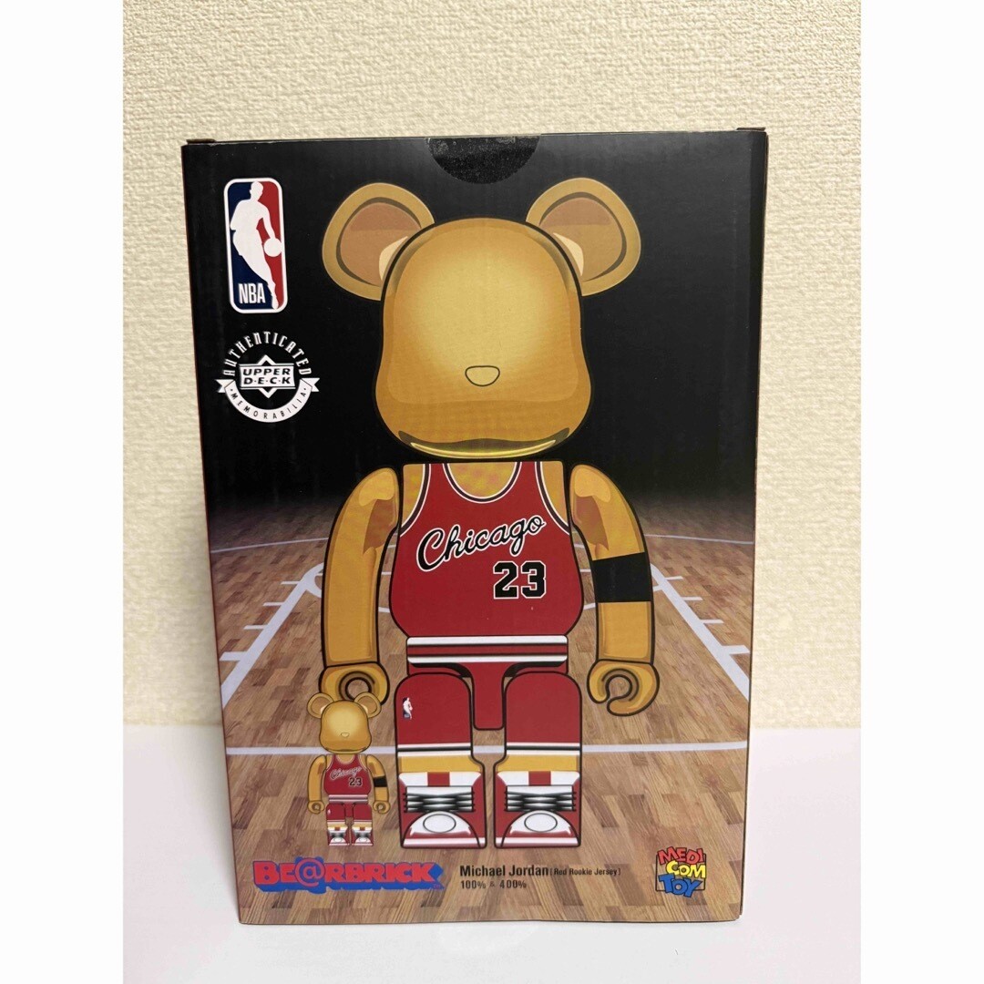 MEDICOM TOY - BE@RBRICK Michael Jordan 1985 1992 400％ BE@RBRICK 400% & 100% Michael Jordan 1985 ROOKIE JERSEY