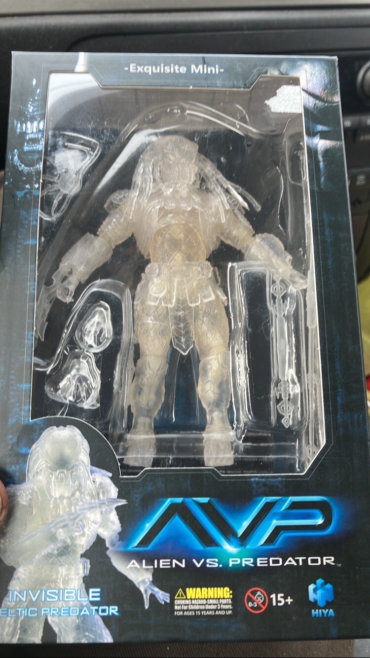 Hiya Toys Alien vs Predator Invisible Chopper 1:18 Scale Figure AVP