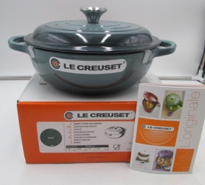 LE CREUSET SIGNATURE OCEAN GREEN SOUP POT MARMITE W/LID #22 2.5QT CAST IRON NEW