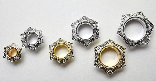 Floral Flower Double Flare Earing flesh Tunnels Ear Plugs Gold Boho Yoga Wicca - Picture 6 of 7