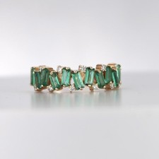 Zig Zag Yellow Gold Natural Diamond & Emerald Ring