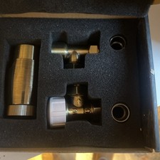 Vanne de radiateur coudée et bouclier de verrouillage Reina Modal TRV bronze