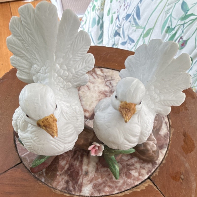 Porcelain Dove & Pigeon Bird Figurine Pair on Branch with Flower