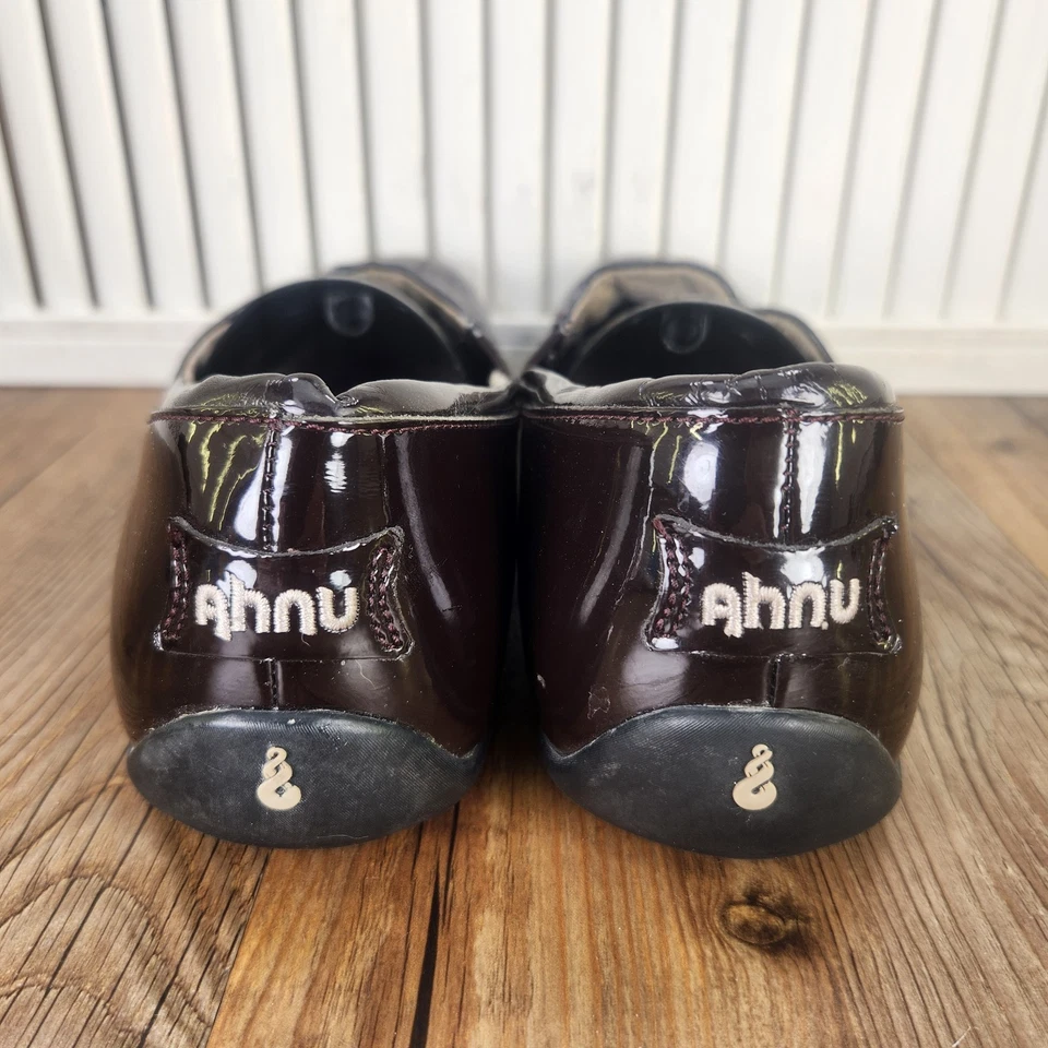 Ahnu Jackie 女式 8.5 码棕色漆皮舒适一脚蹬乐福鞋 — 第 4/4 张图片