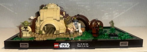 LEGO Star Wars Dagobah Jedi Training Diorama 75330 Pre-Owned - G