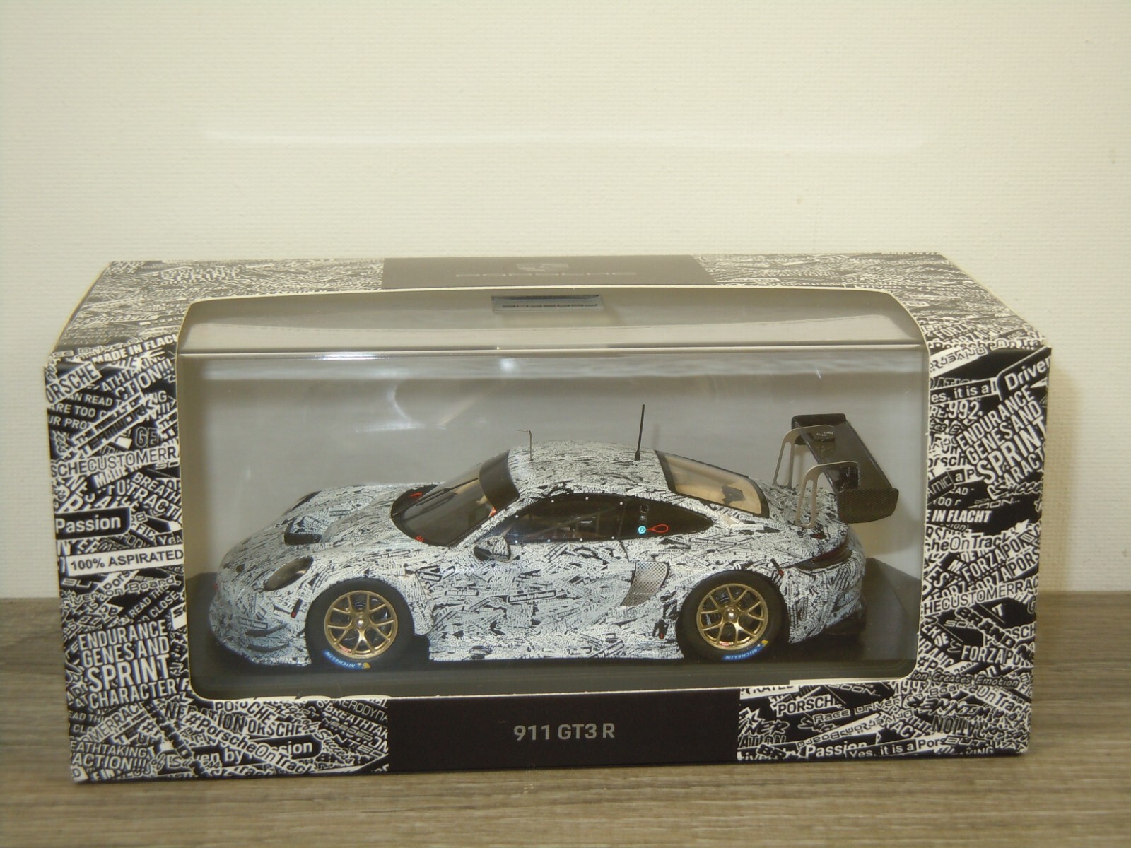 Picture 1 of 8