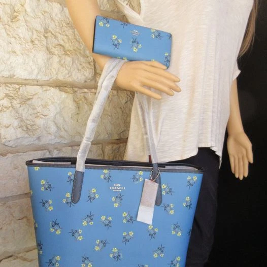 City tote with floral bow print Clearance